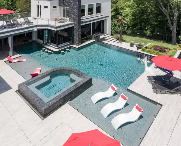 Nashville, TN 37220,813 Deercrossing