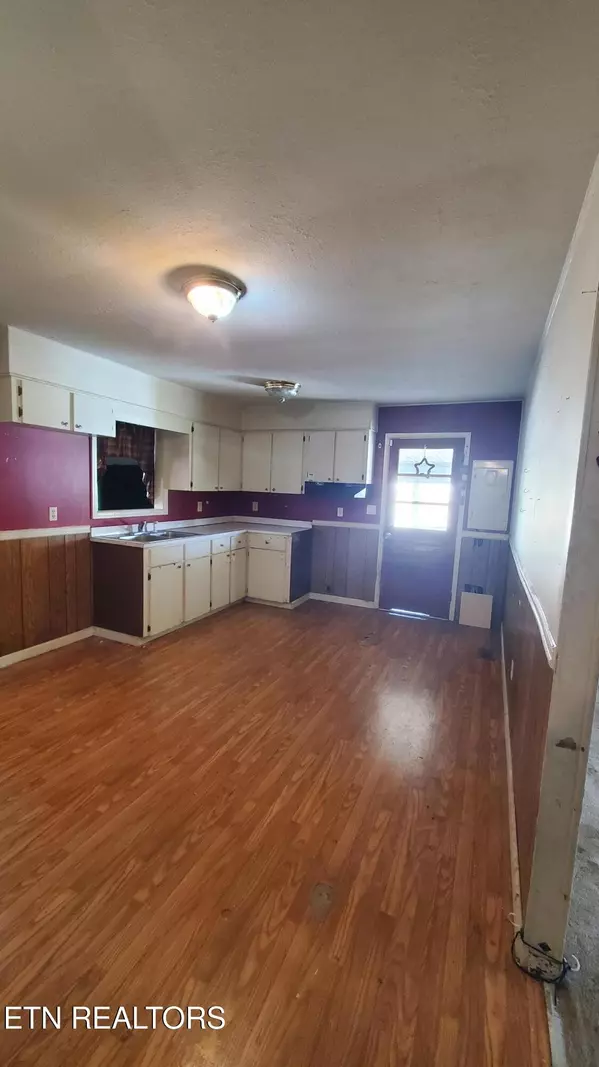 Harriman, TN 37748,314 Spencer Drive