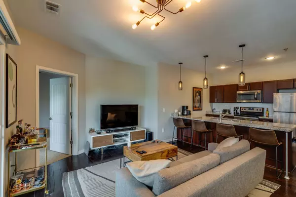 Nashville, TN 37216,1118 Litton Ave #313