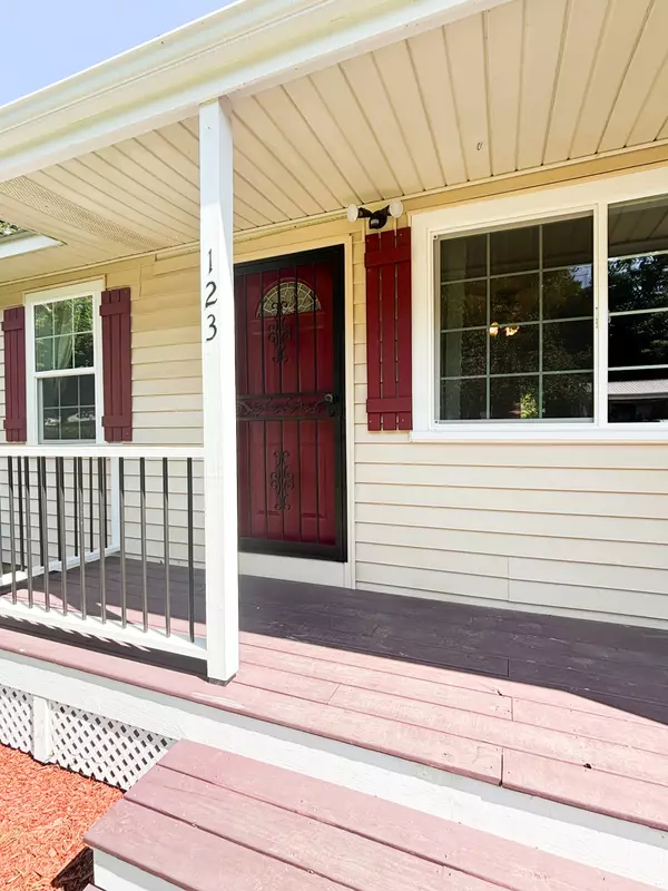 Linden, TN 37096,123 Shelton St