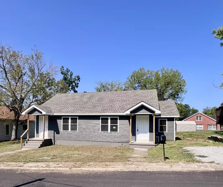 119 Maple Ave, Camden, TN 38320