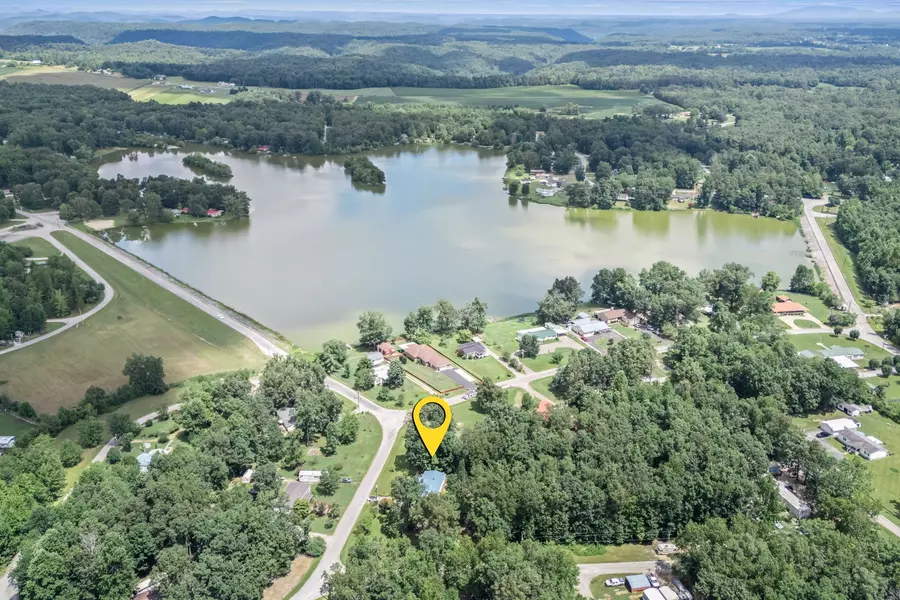 510 Old Hickory Dr, Beechgrove, TN 37018