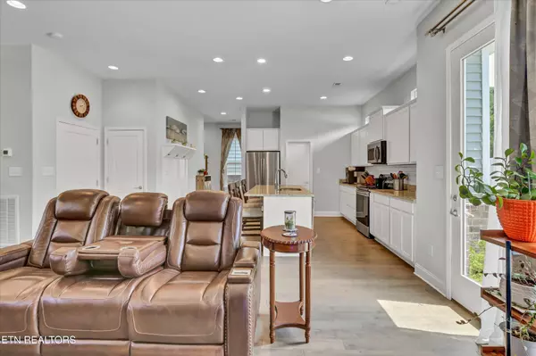 Knoxville, TN 37932,1112 Belle Pond Ave