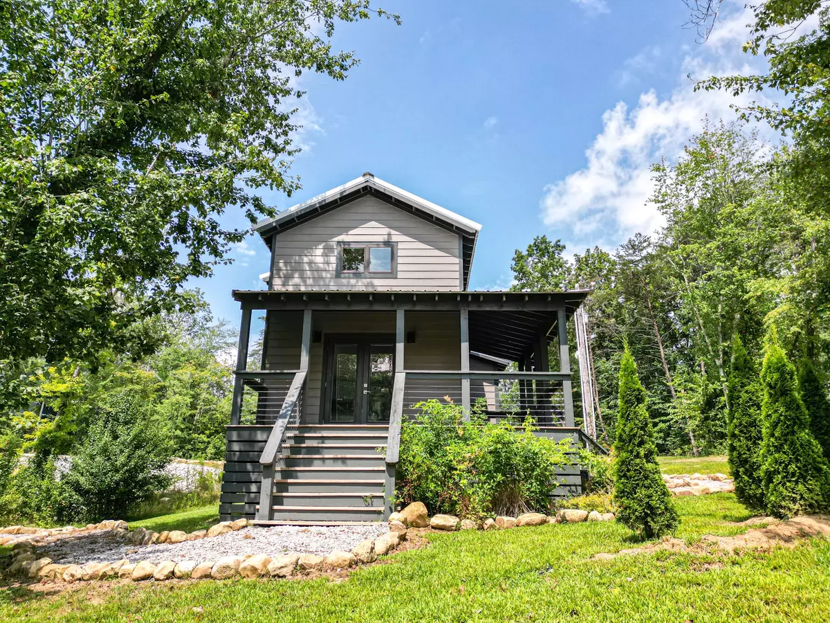 Tracy City, TN 37387,9 Hemlock Cove