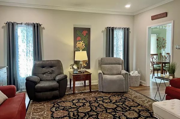 Franklin, KY 42134,200 Poplar St