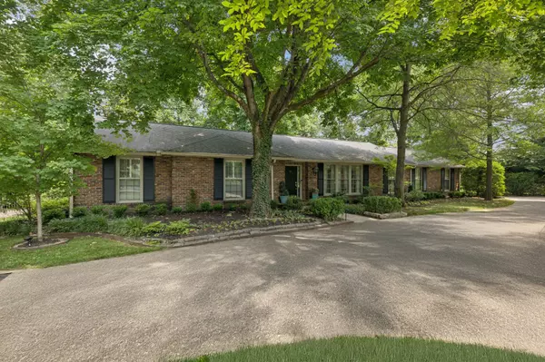 Nashville, TN 37205,5919 Post Rd