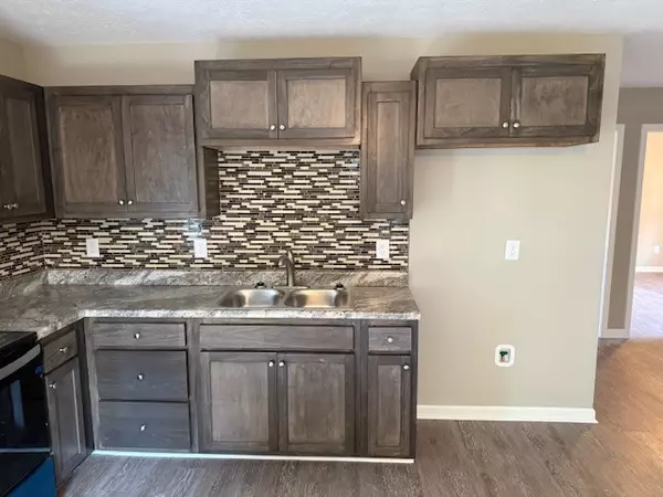 Tullahoma, TN 37388,404 Spruce Alley