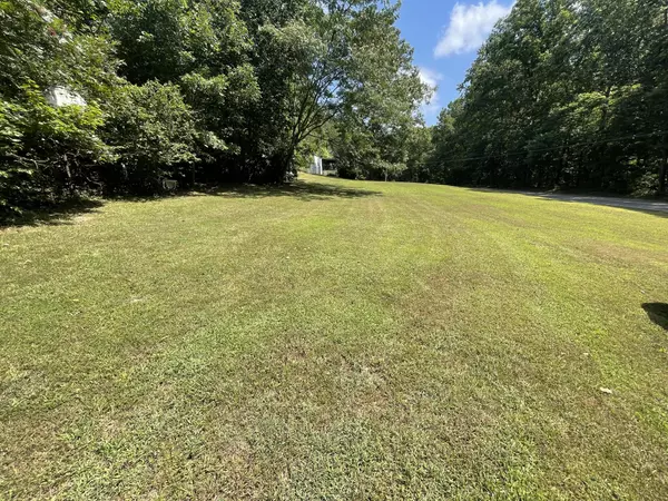 123 Limekiln Rd, Erin, TN 37061