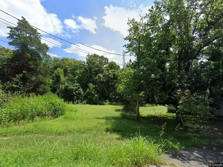 Adams, TN 37010,1986 Highway 76