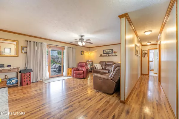 Maryville, TN 37804,4516 Pea Ridge Rd