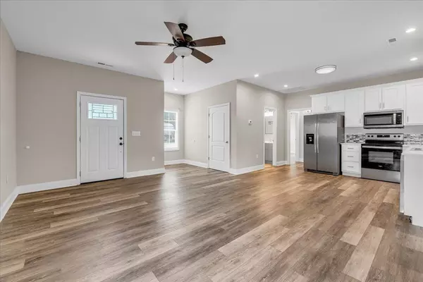 South Pittsburg, TN 37380,604 2nd Street