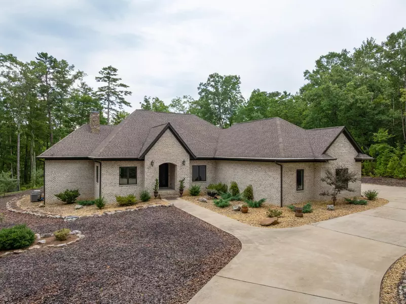 118 Beaten Path Road, Signal Mountain, TN 37377