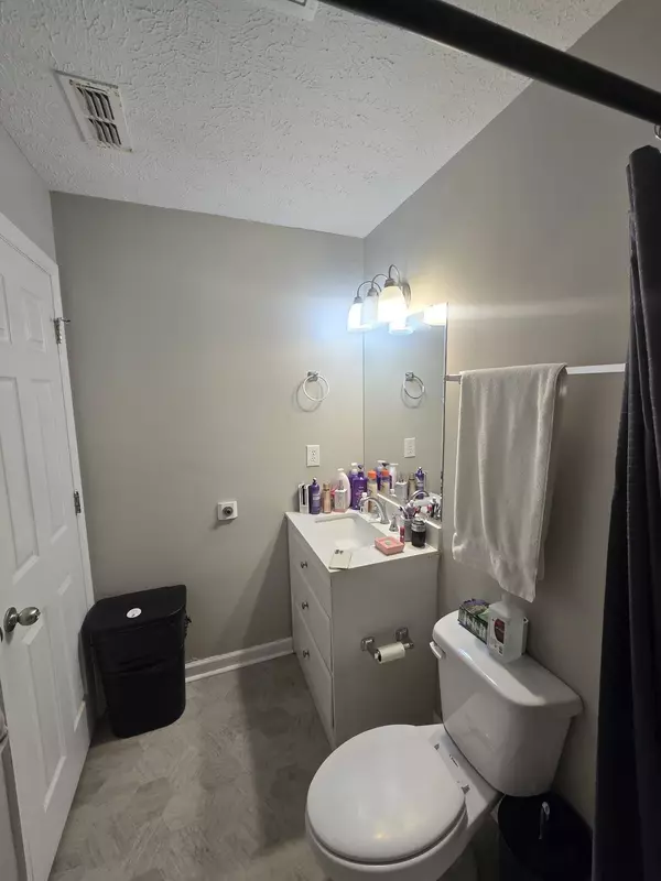 La Vergne, TN 37086,401 Jefferson Pike