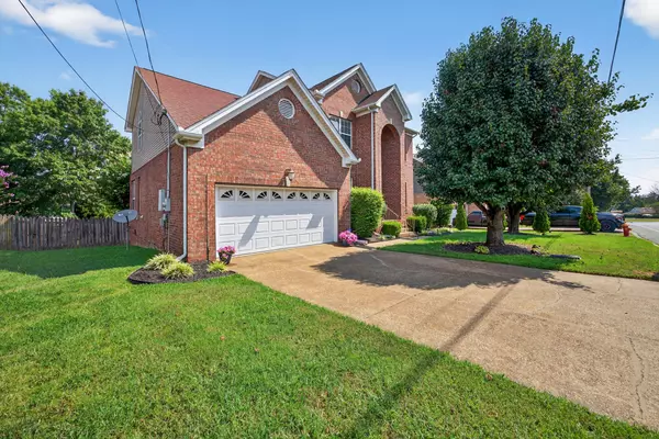 3621 Dove Creek Rd, Antioch, TN 37013