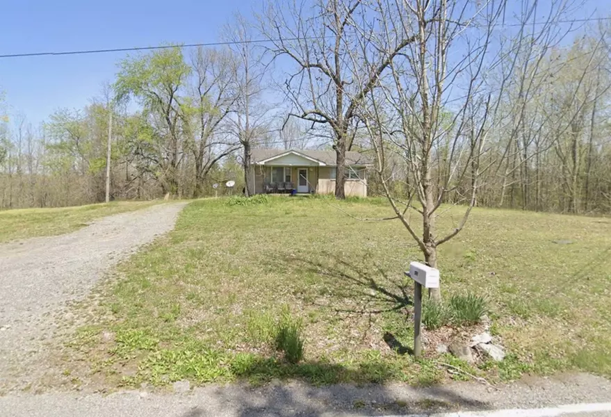833 Grays Chapel Rd, Southside, TN 37171