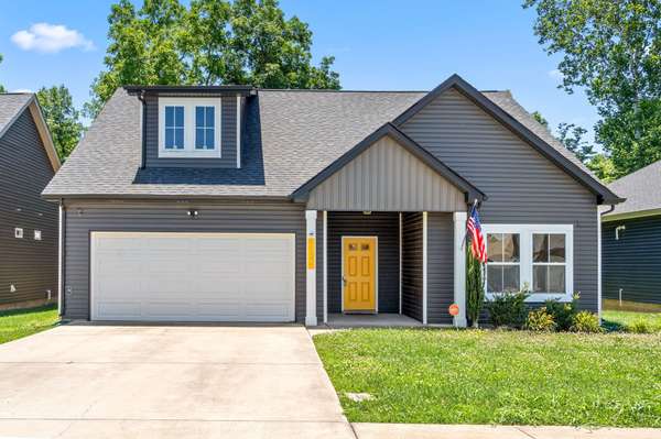 1132 Eagles Nest Ln, Clarksville, TN 37040