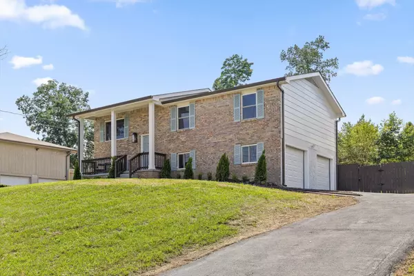 Ooltewah, TN 37363,4217 Shady Oak Drive