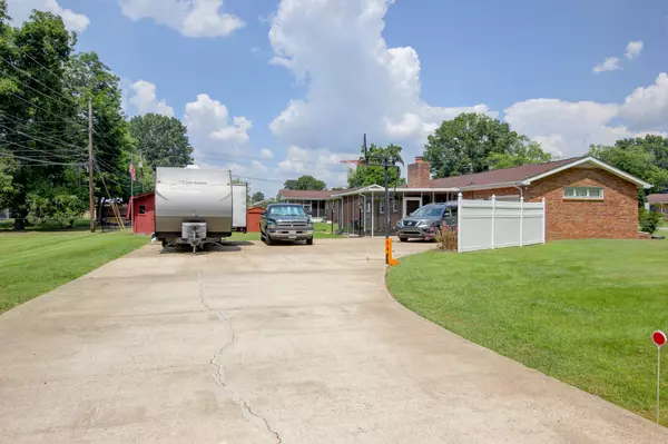 Clarksville, TN 37043,200 Kingswood Dr
