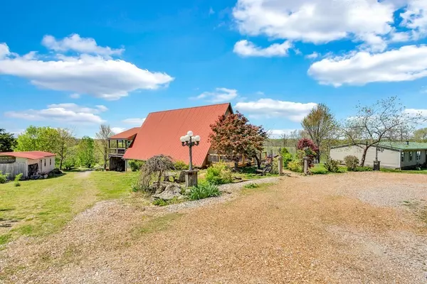 Sparta, TN 38583,355 Dillon Gribble Rd