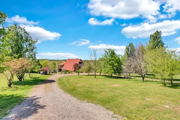 Sparta, TN 38583,355 Dillon Gribble Rd