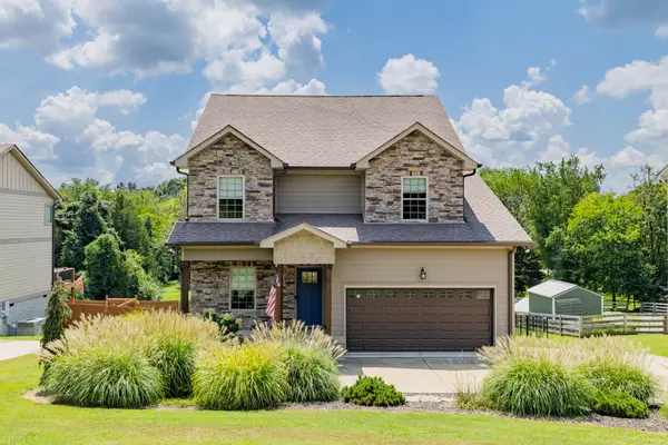 306 Twin Cove Dr, Lebanon, TN 37087