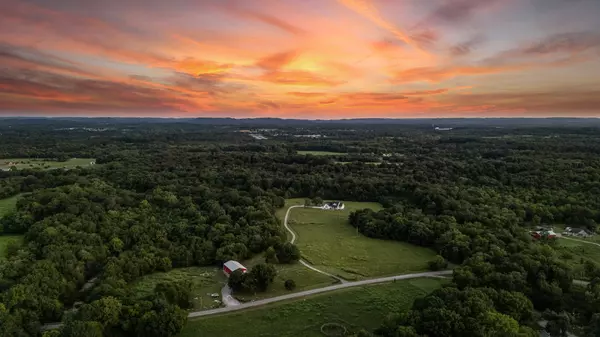 Shelbyville, TN 37160,1851 Warner Bridge Rd