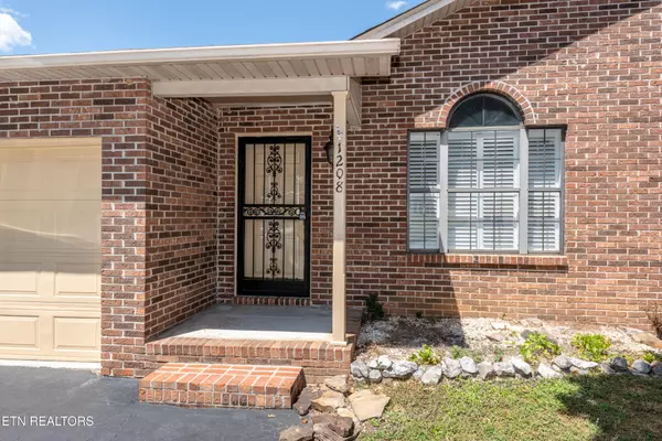 Maryville, TN 37804,1208 Karina Circle