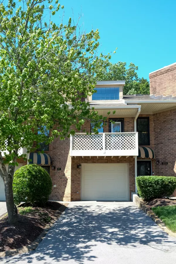 231 Glenstone Cir, Brentwood, TN 37027