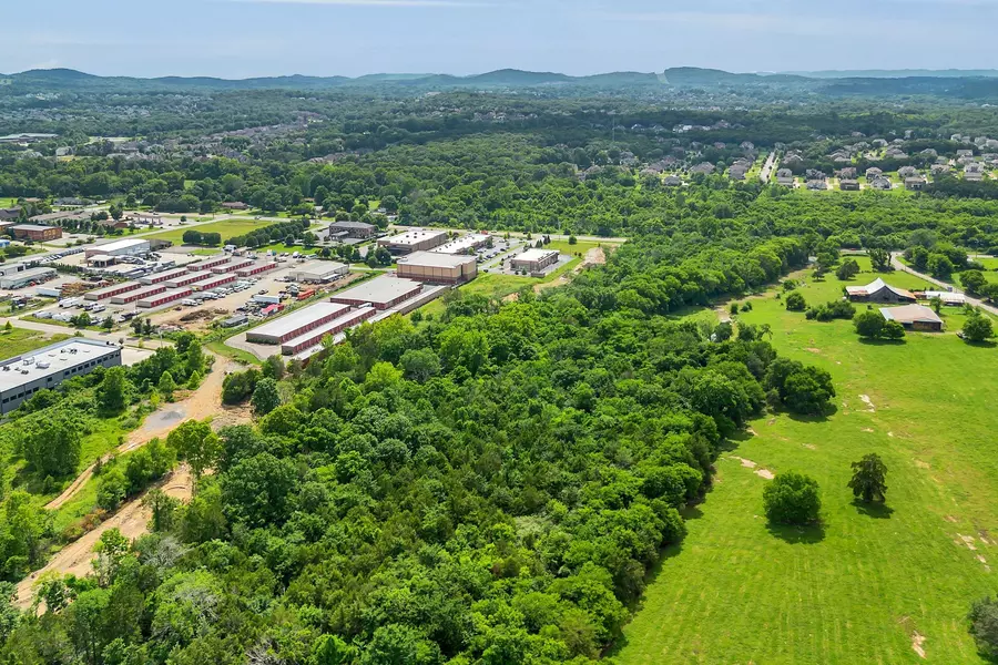 7106 Nolensville Rd, Nolensville, TN 37135