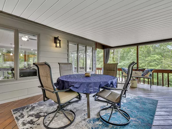 Crossville, TN 38558,166 Rotherham Dr