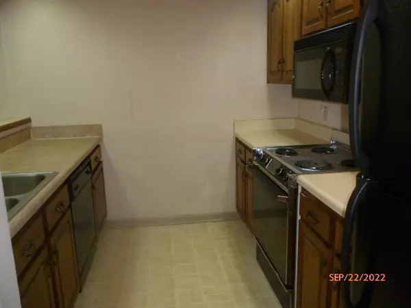 Dickson, TN 37055,307 Village Ln #W