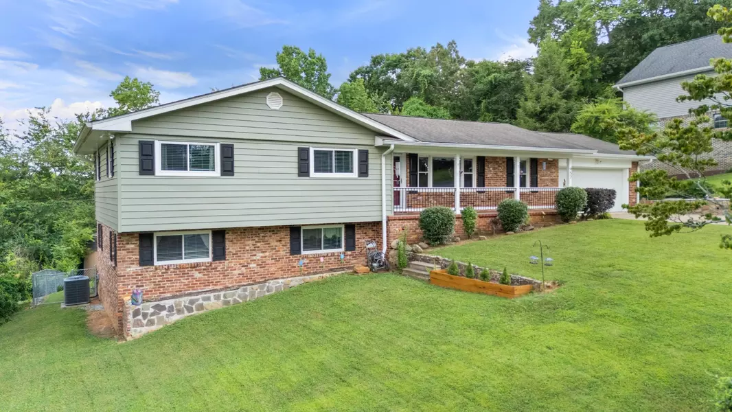 952 Brynwood Drive, Chattanooga, TN 37415