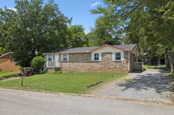Hermitage, TN 37076,4533 Brooke Valley Dr