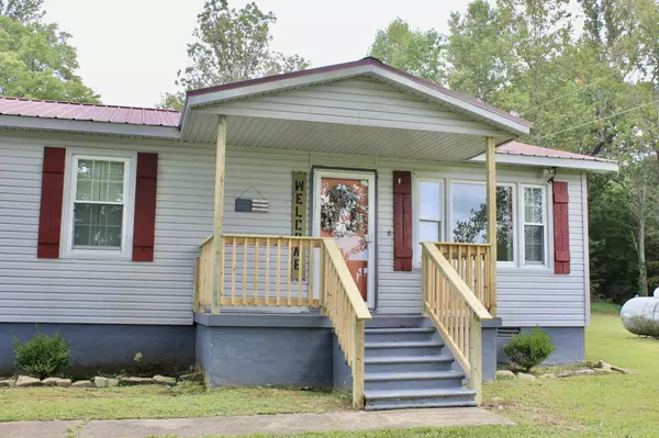 Tracy City, TN 37387,3978 Browns Hollow Rd