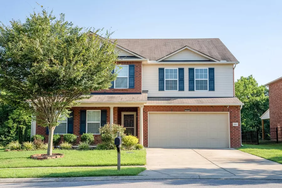 1001 Benwick Rd, Hendersonville, TN 37075