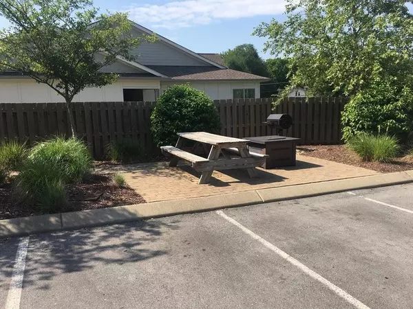 Nashville, TN 37211,2197 Nolensville Pike #108