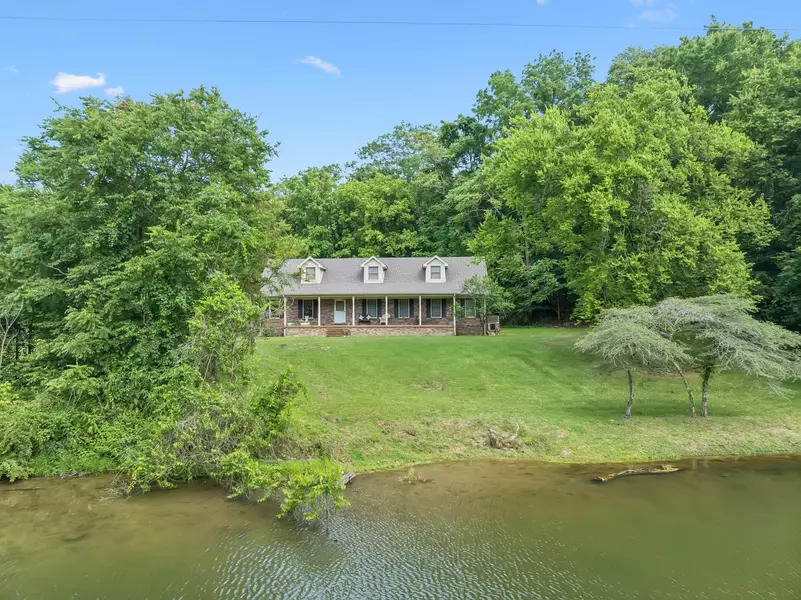 8663 Dog Branch Rd, Mount Pleasant, TN 38474