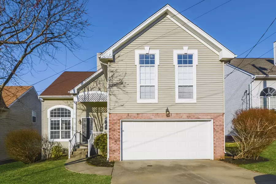 1008 Ridge Trl, Goodlettsville, TN 37072