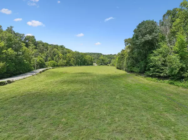 4 N Lick Creek Rd, Franklin, TN 37064