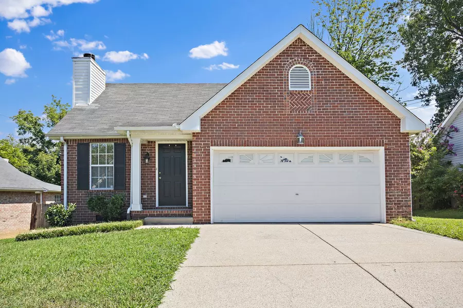 208 Fitzpatrick Pl, Nashville, TN 37214