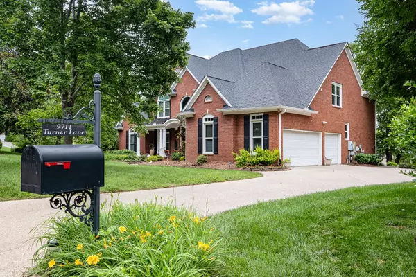 9711 Turner Ln, Brentwood, TN 37027