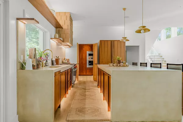 Nashville, TN 37215,6100 Chickering Ct