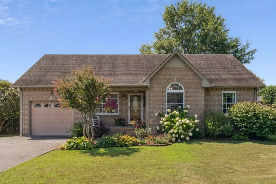 3029 Derby Town Dr, Greenbrier, TN 37073