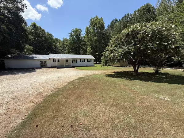 5035 Eva Rd, Eva, TN 38333
