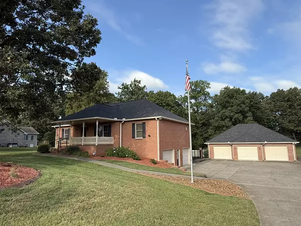 Pleasant View, TN 37146,4068 Meadow View Cir