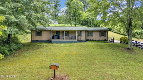 Rocky Top, TN 37769,844 Norris Fwy