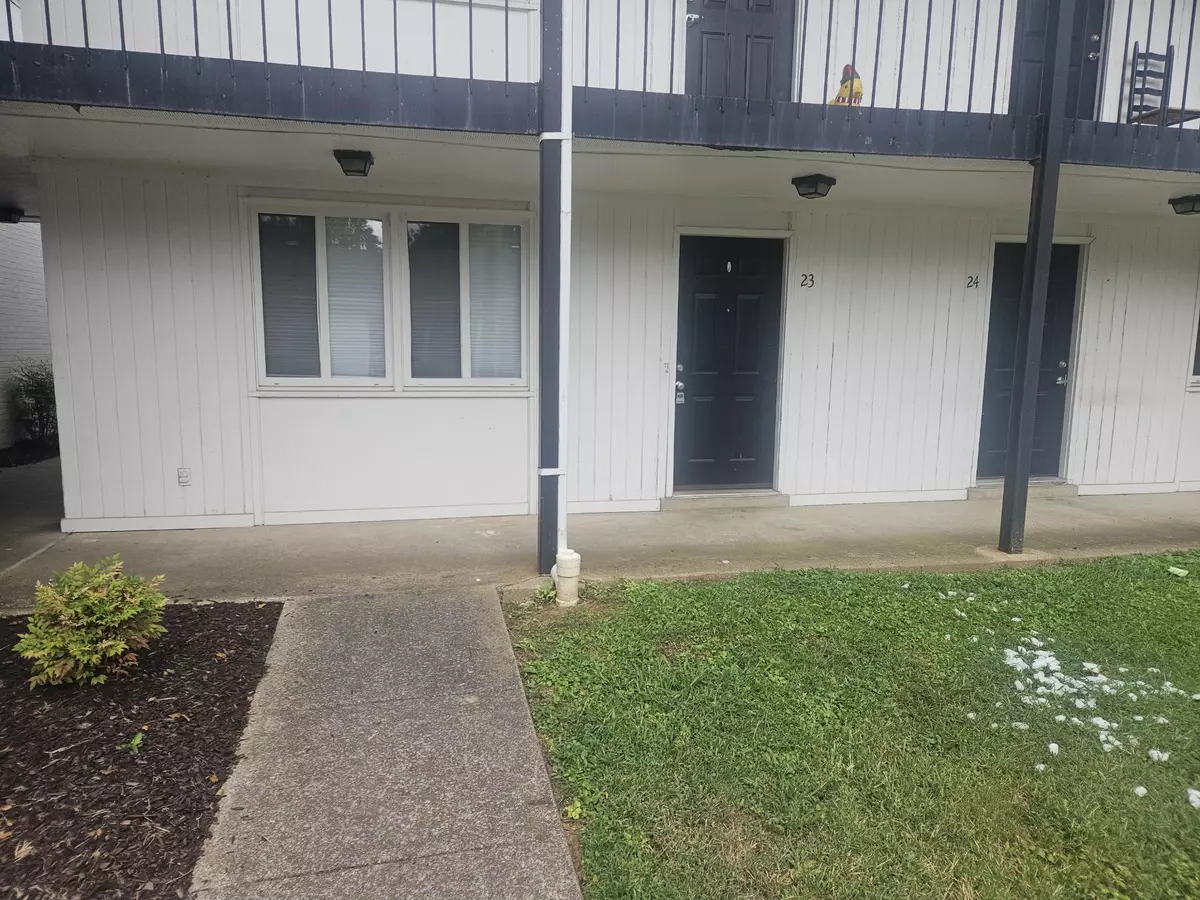 Murfreesboro, TN 37130,802 E Main Street #23