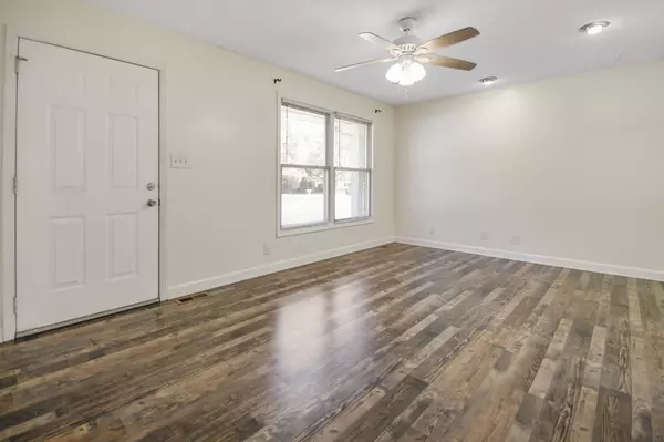 Clarksville, TN 37042,216 Bob White Drive