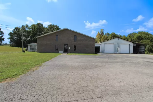 Red Boiling Springs, TN 37150,430 Carthage Rd