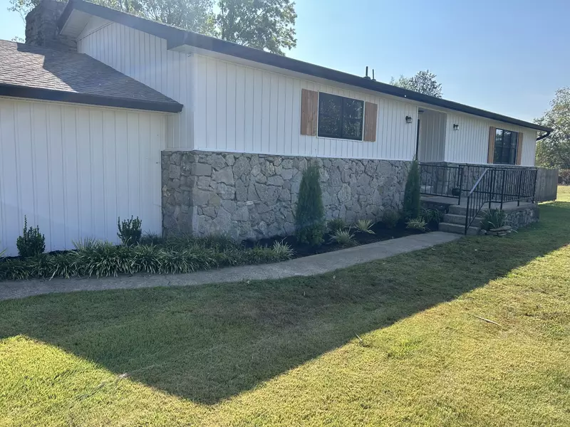 330 Newton Ln, Gallatin, TN 37066